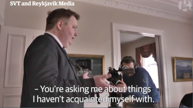 O Primeiro Ministro da Islândia abandona uma entrevista na TV Sueca